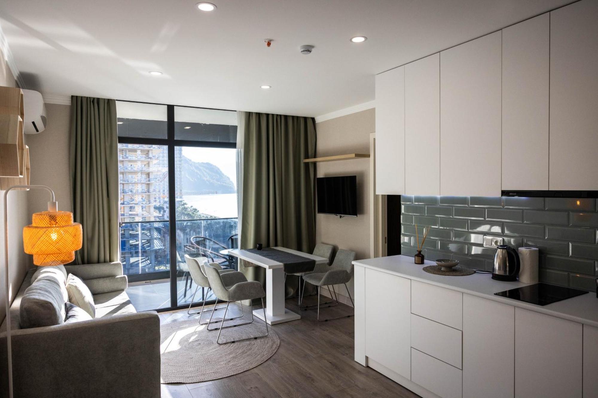 Green Side Apart Hotel Batumi Luaran gambar