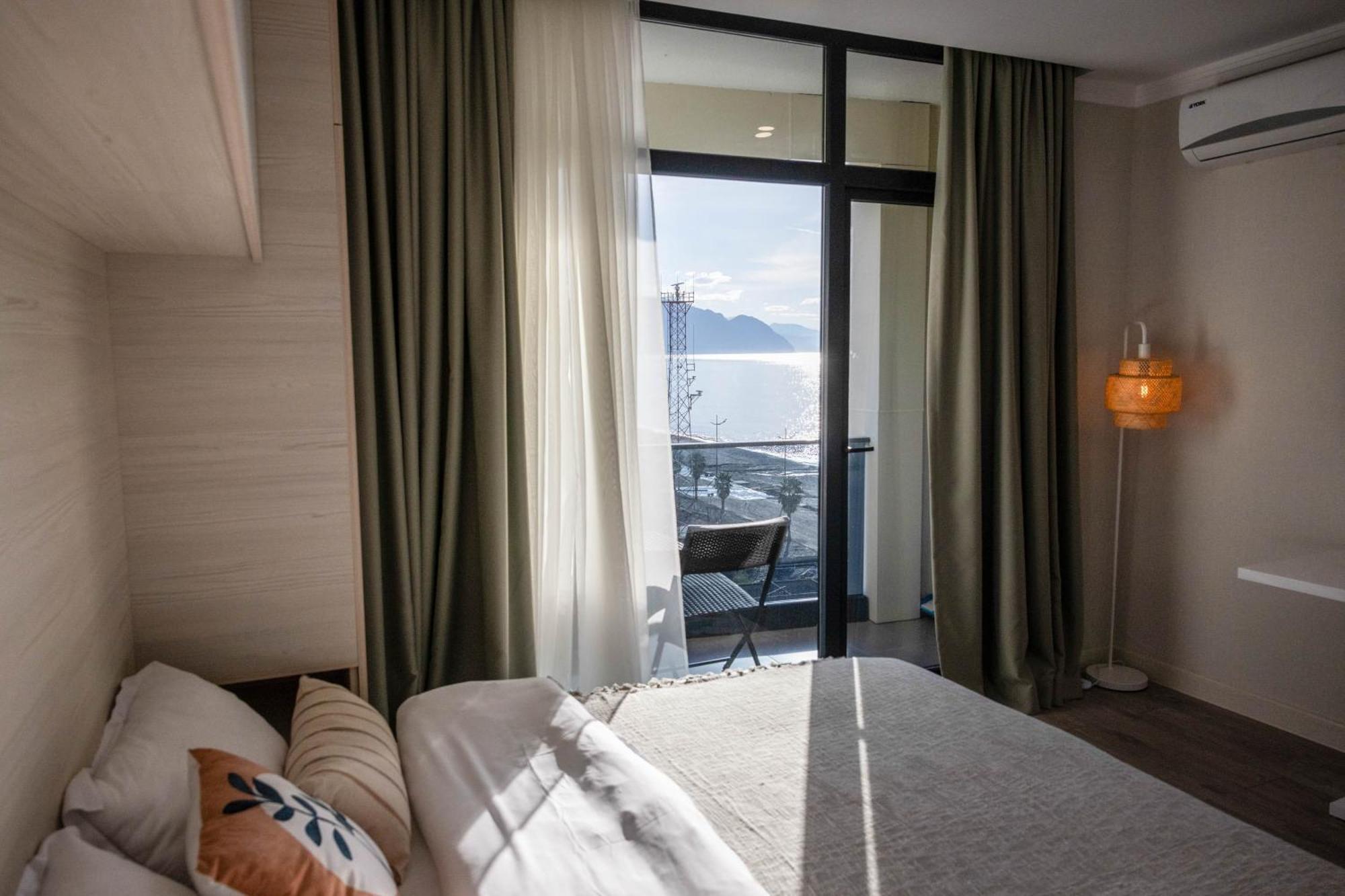 Green Side Apart Hotel Batumi Luaran gambar
